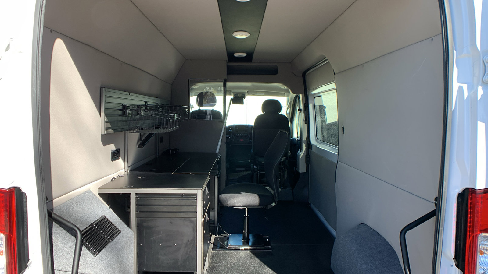 Used 2021 RAM ProMaster 1500 image 23