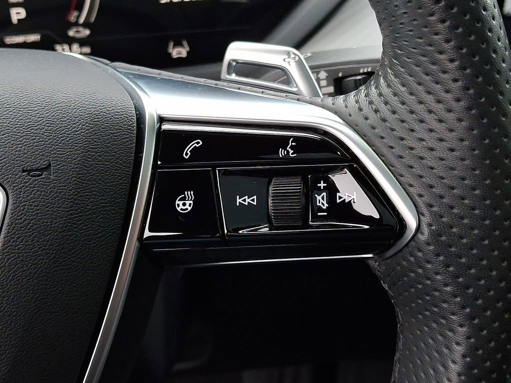 Used 2023 Audi e-tron GT Premium Plus w/ Performance Package image 24