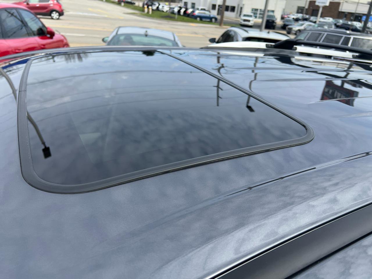 Used 2025 Toyota Sienna Platinum image 9