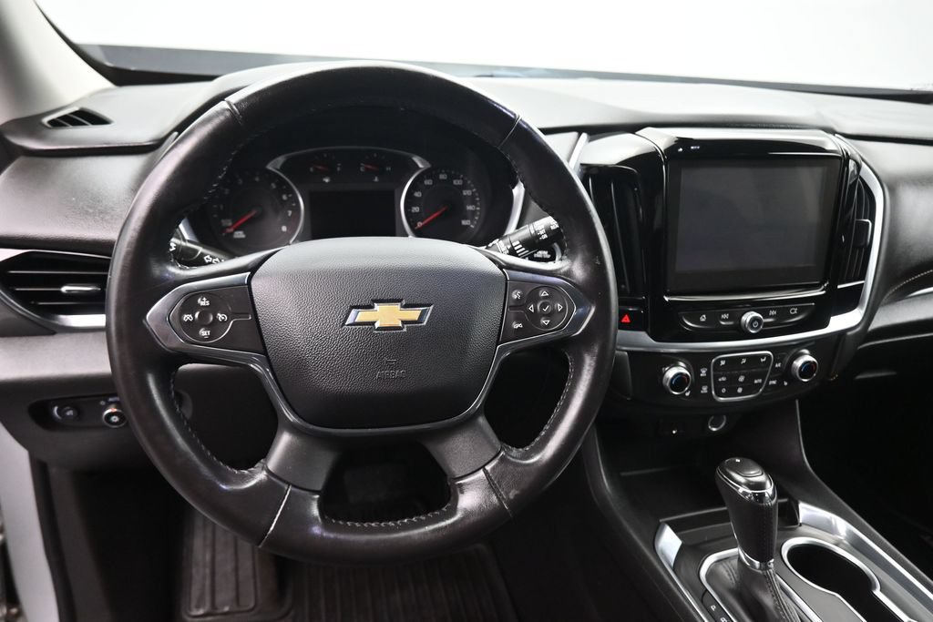 Used 2019 Chevrolet Traverse LT w/ LT Premium Package AWD/4WD image 16