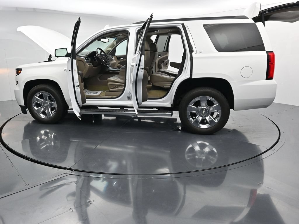 Used 2017 Chevrolet Tahoe LT w/ LT Signature Package AWD/4WD image 45