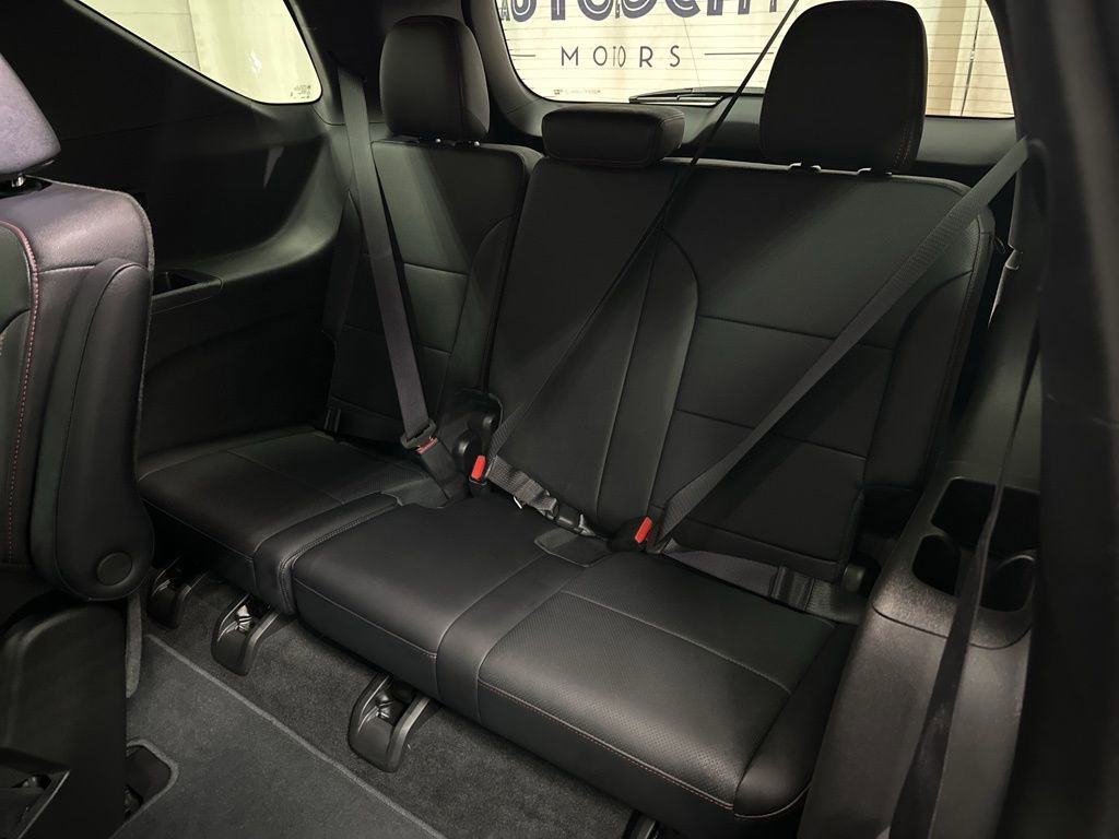 Used 2025 Chevrolet Traverse Z71 w/ Driver Confidence Package AWD/4WD image 24
