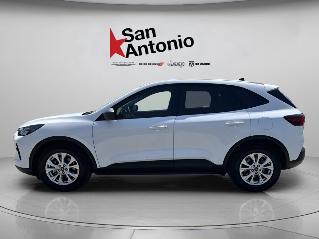 Used 2025 Ford Escape Active FWD image 9