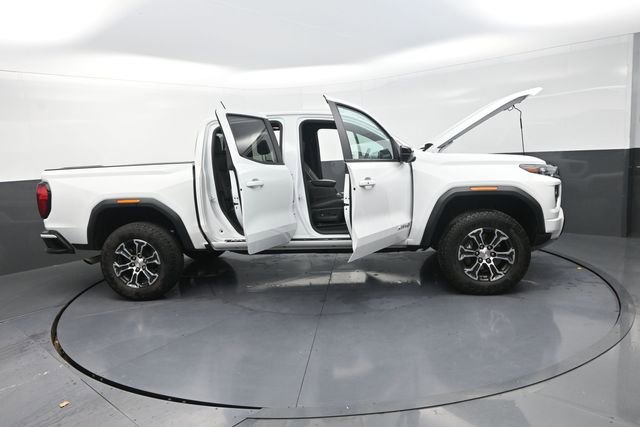 Used 2024 GMC Canyon AT4 w/ AT4 Premium Package image 59