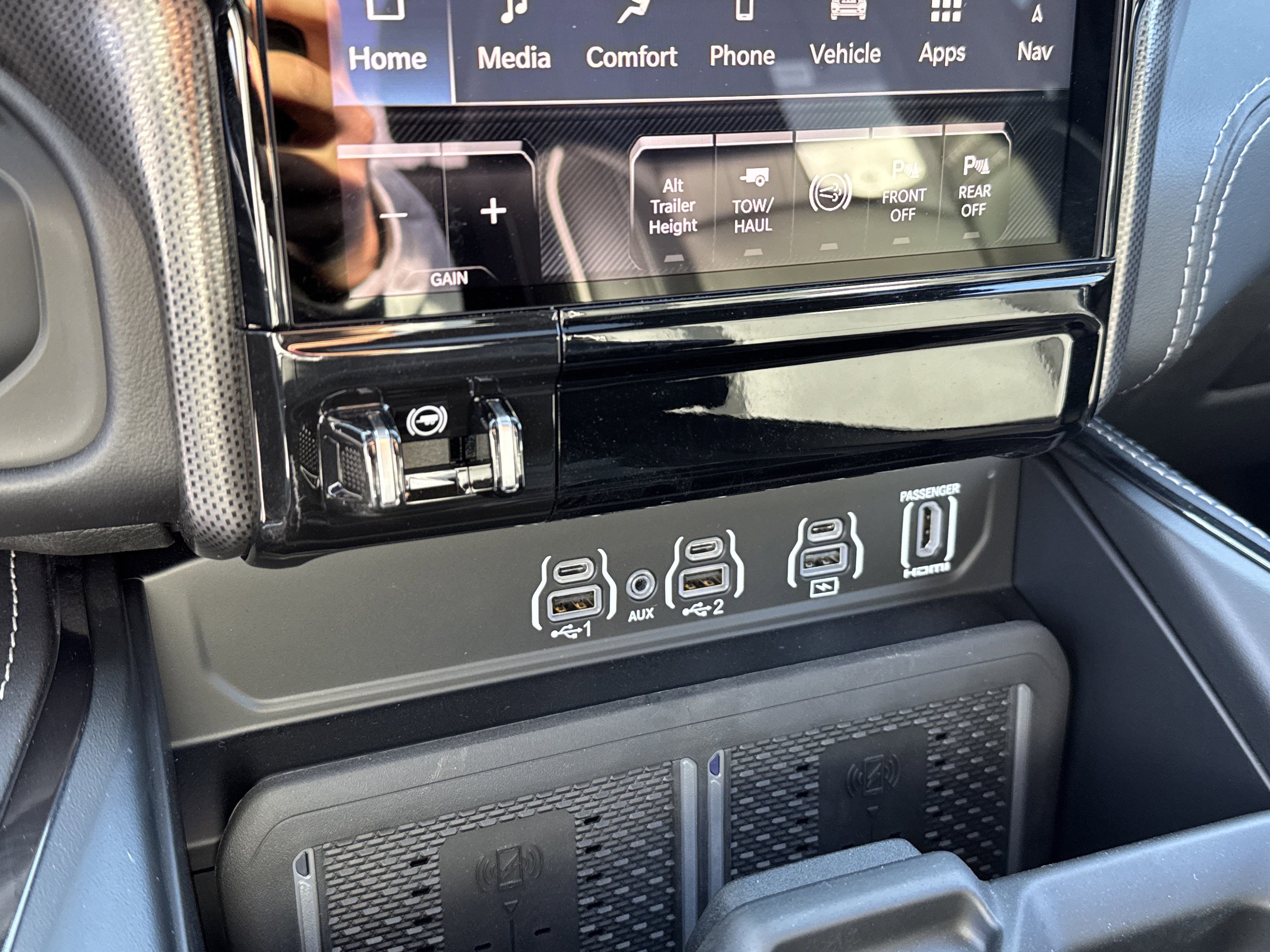 Used 2025 RAM 2500 Limited image 34