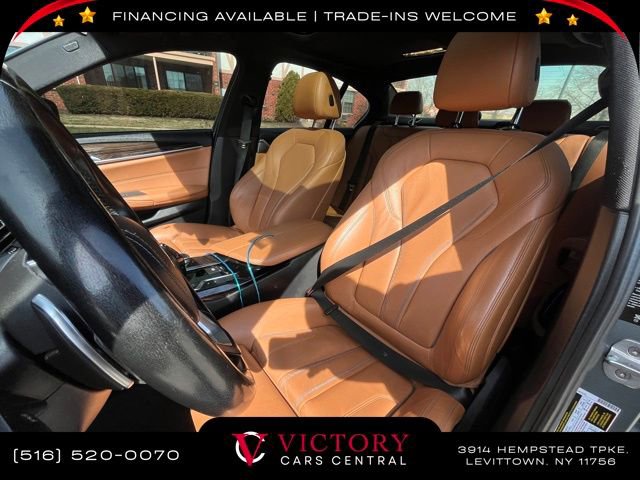 Used 2019 BMW 530i xDrive w/ Premium Package image 15