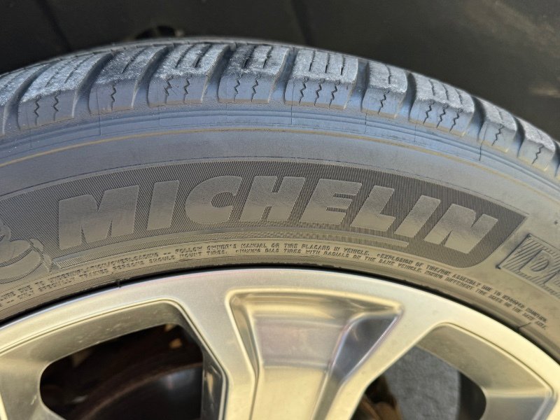 Used 2018 Chevrolet Silverado 1500 High Country image 33