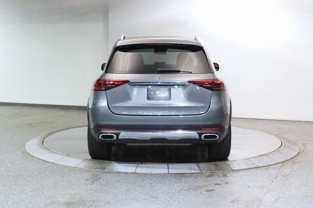 Used 2025 Mercedes-Benz GLE 450e 4MATIC w/ Driver Assistance Package image 11