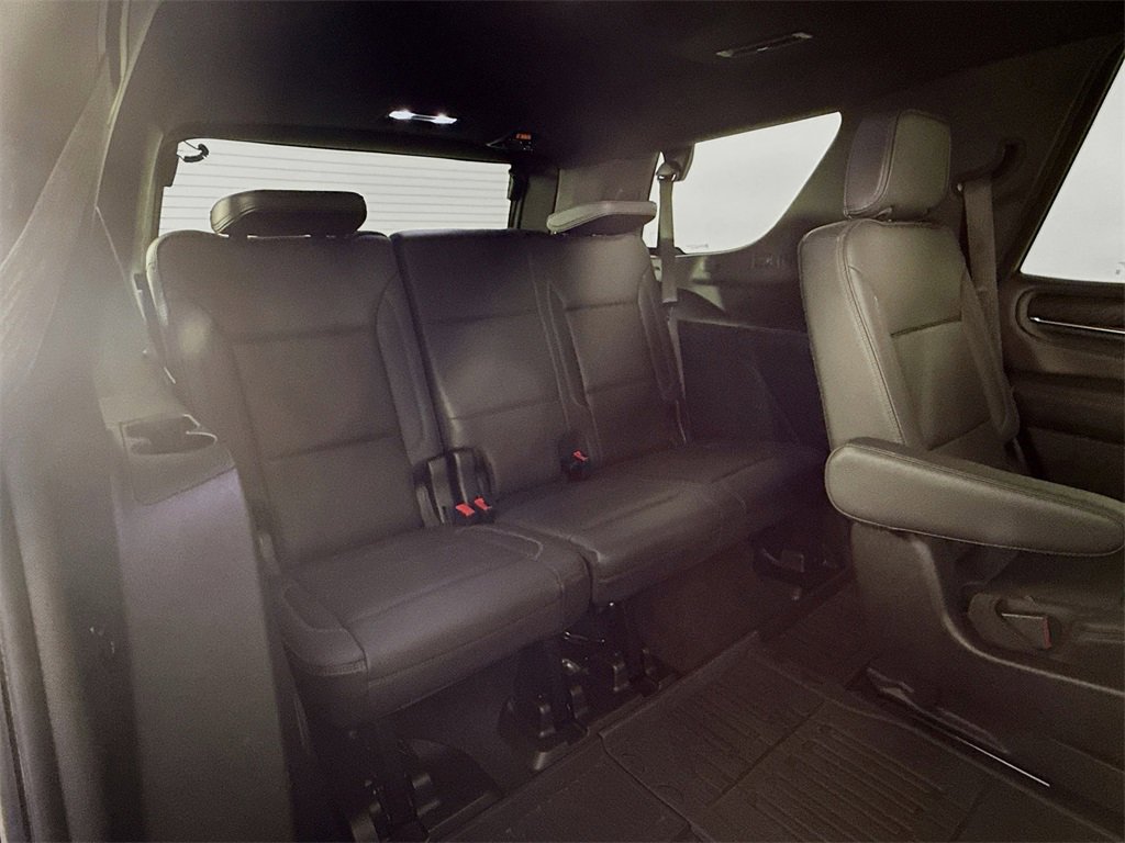 Used 2021 GMC Yukon Denali w/ Denali Premium Package image 30