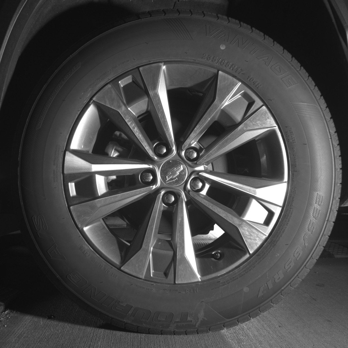 Used 2025 Chevrolet Equinox LT FWD image 14