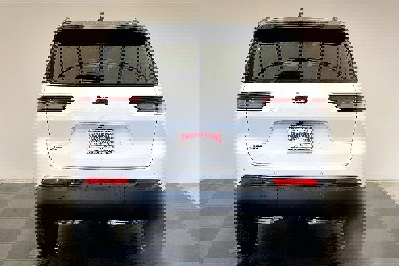 New 2025 Jeep Grand Cherokee L Limited image 3