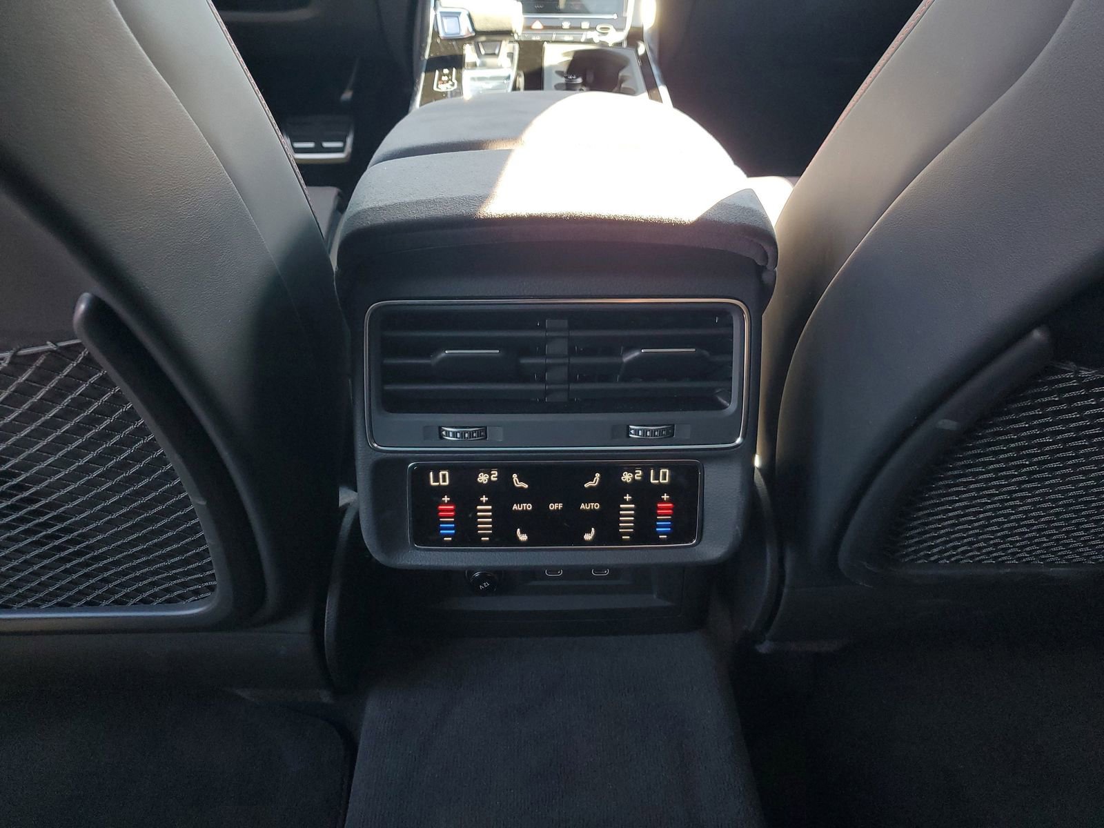 New 2025 Audi RS Q8 performance image 13