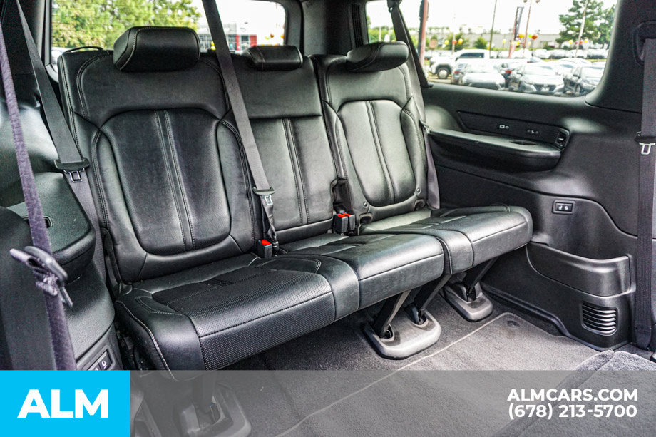 Used 2023 Jeep Wagoneer L Series II AWD/4WD image 22