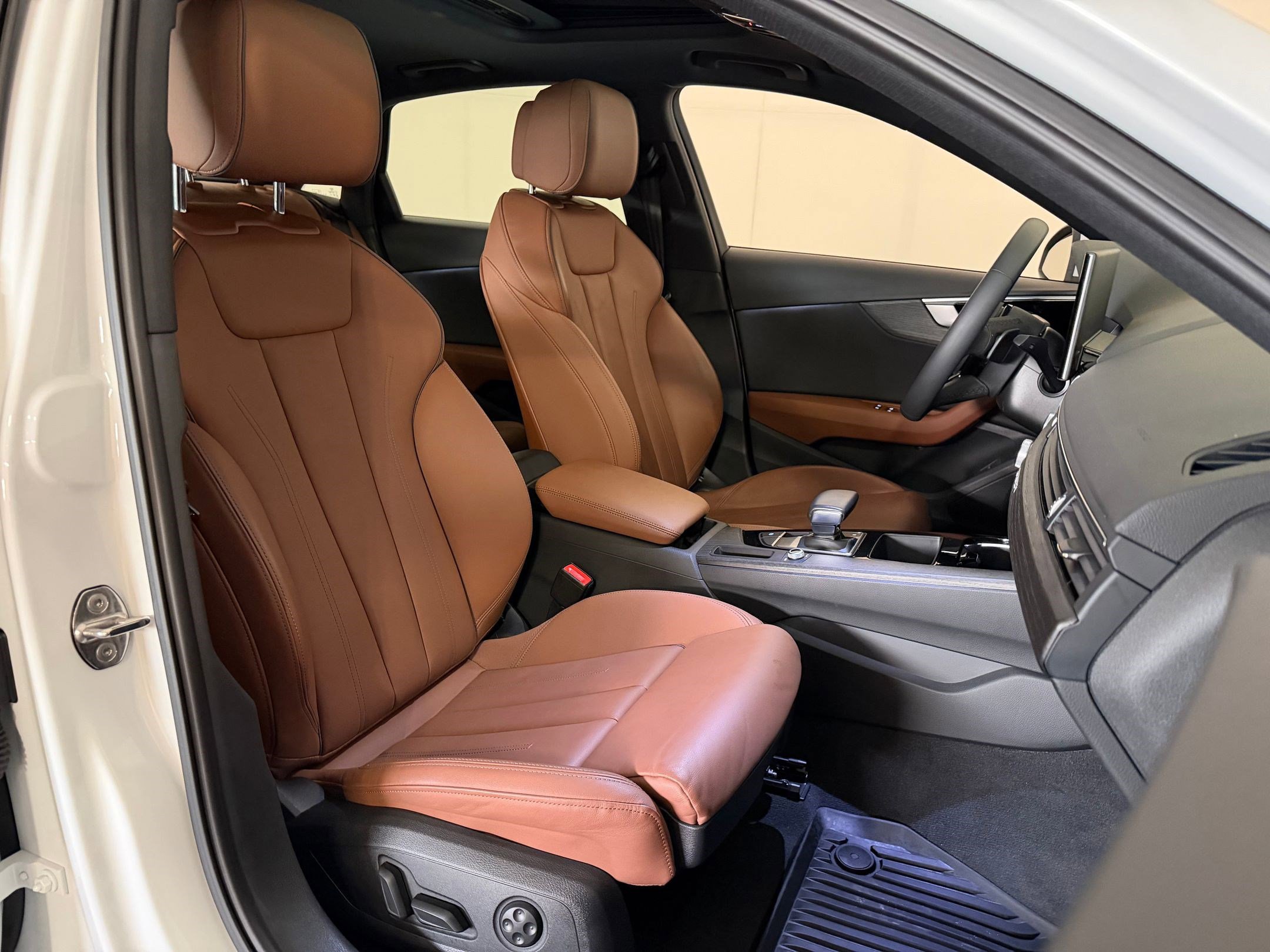 Certified 2023 Audi A4 2.0T Premium w/ Convenience Package AWD/4WD image 33