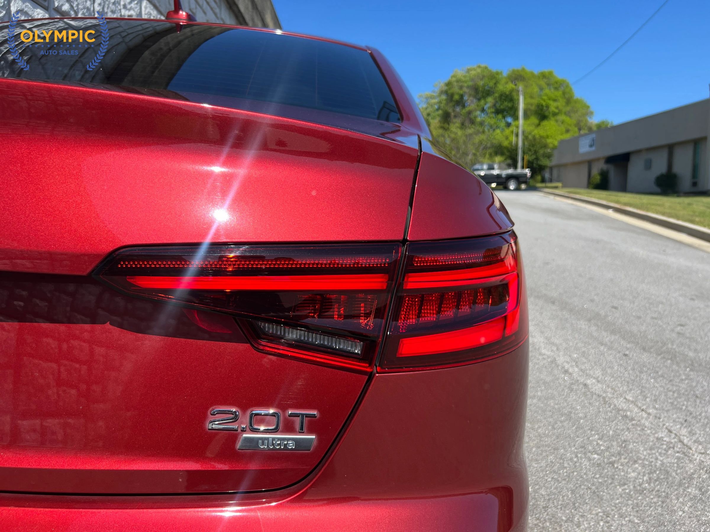 Used 2018 Audi A4 2.0T Ultra Premium w/ Convenience Package FWD image 16
