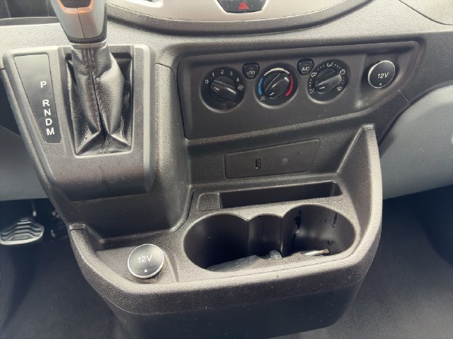 Used 2017 Ford Transit 350 XLT RWD image 18