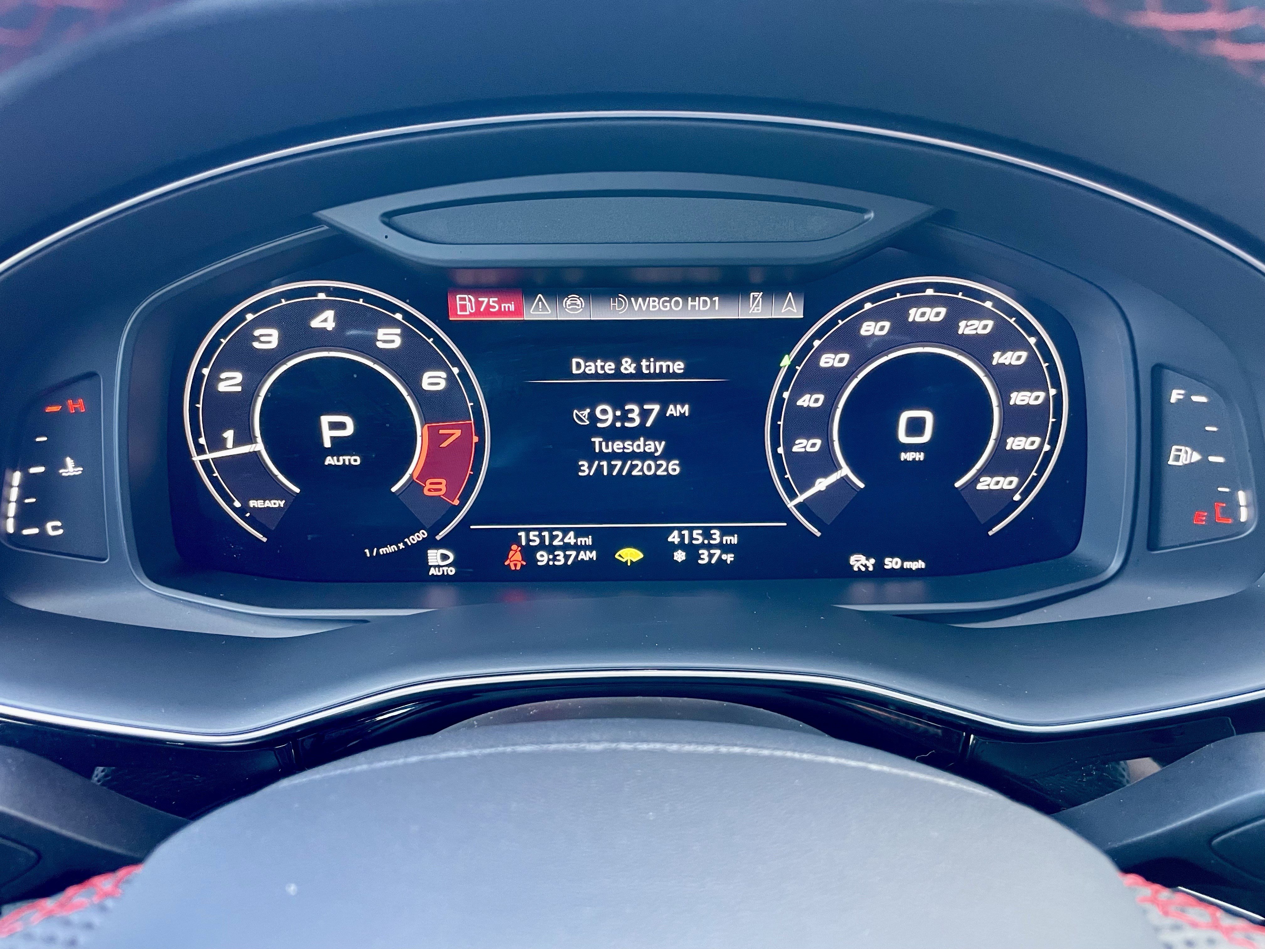 Used 2024 Audi RS Q8 4.0T image 24