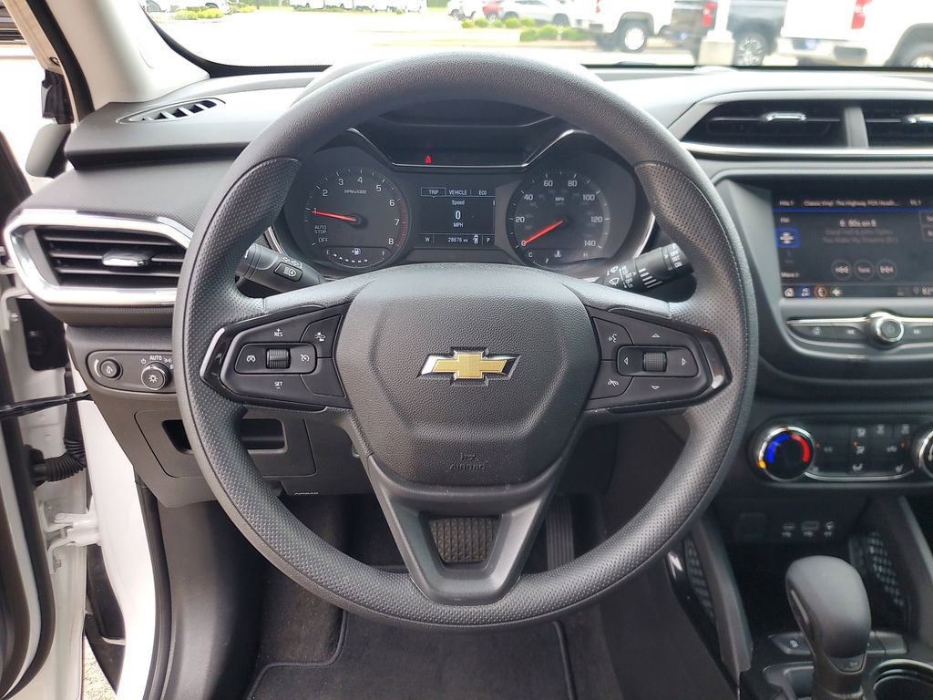 Used 2023 Chevrolet TrailBlazer LT FWD image 19