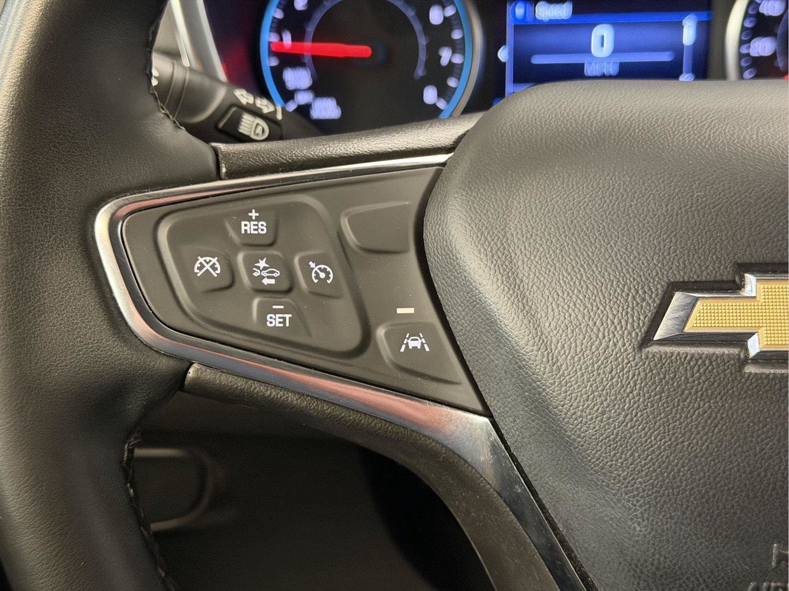 Used 2024 Chevrolet Equinox LT AWD/4WD image 15