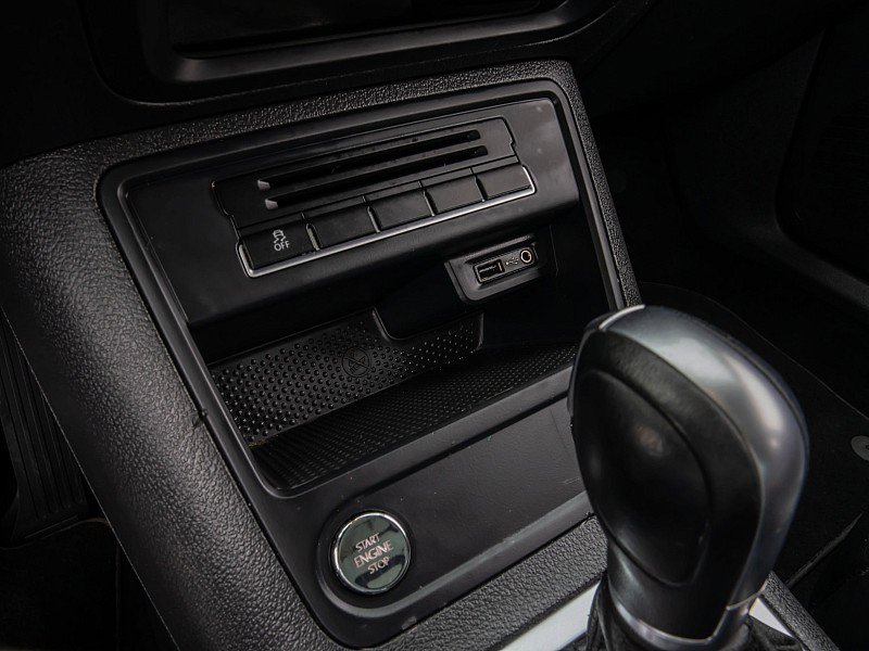 Used 2016 Volkswagen Tiguan SEL image 27