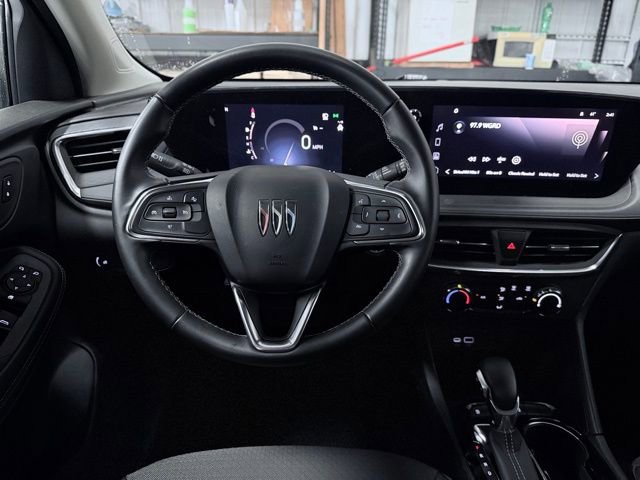 Used 2024 Buick Encore GX Preferred FWD image 22