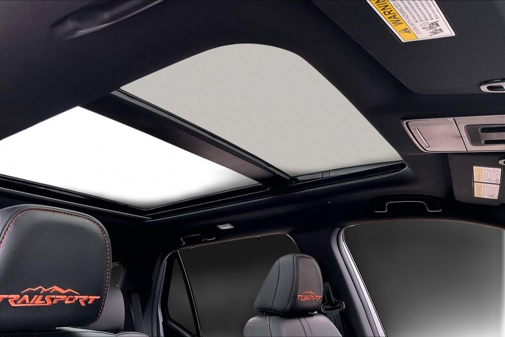 Used 2025 Honda Pilot TrailSport image 22