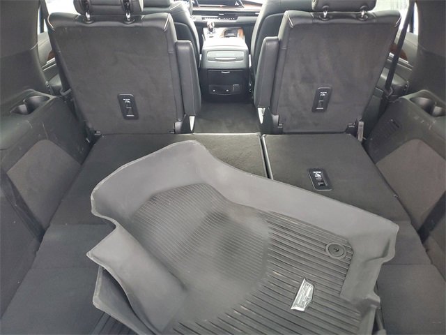 Used 2023 Cadillac Escalade Premium Luxury image 7