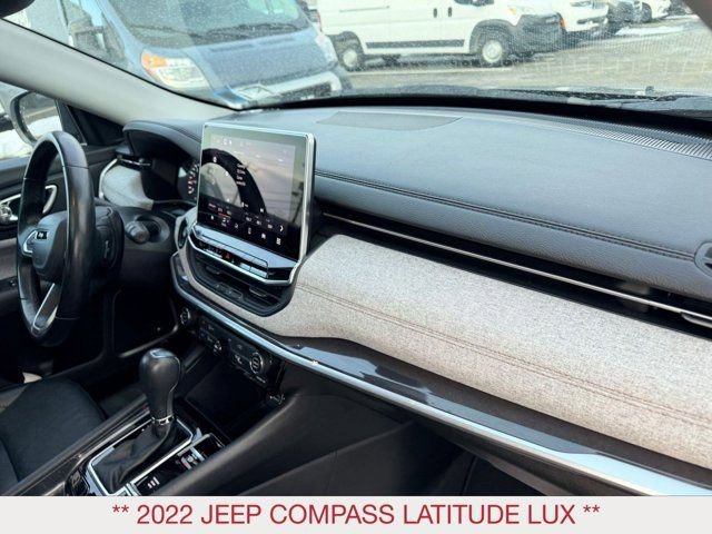 Certified 2022 Jeep Compass Latitude w/ Sun and Sound Group image 8