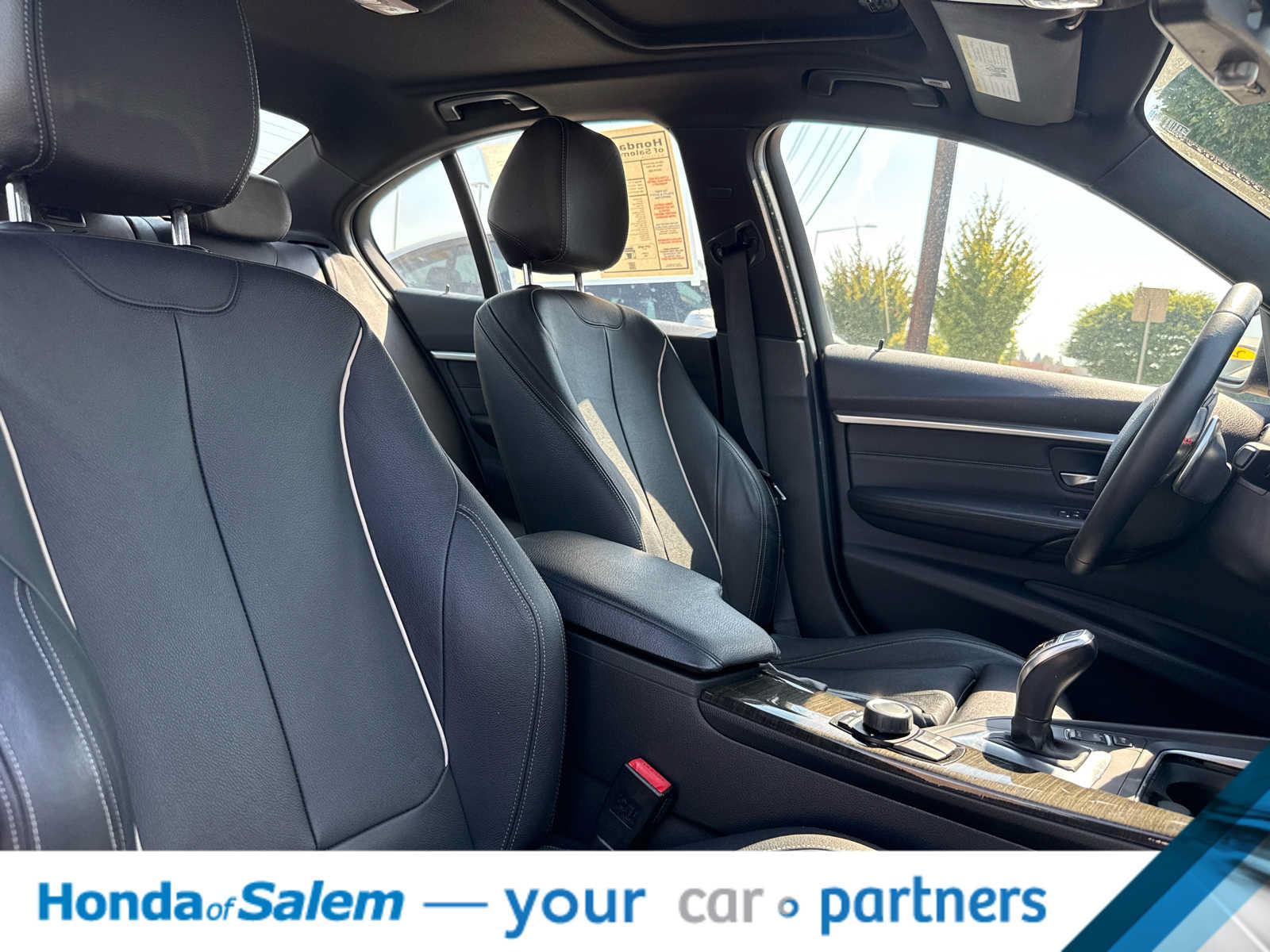 Used 2016 BMW 328i Sedan RWD image 14