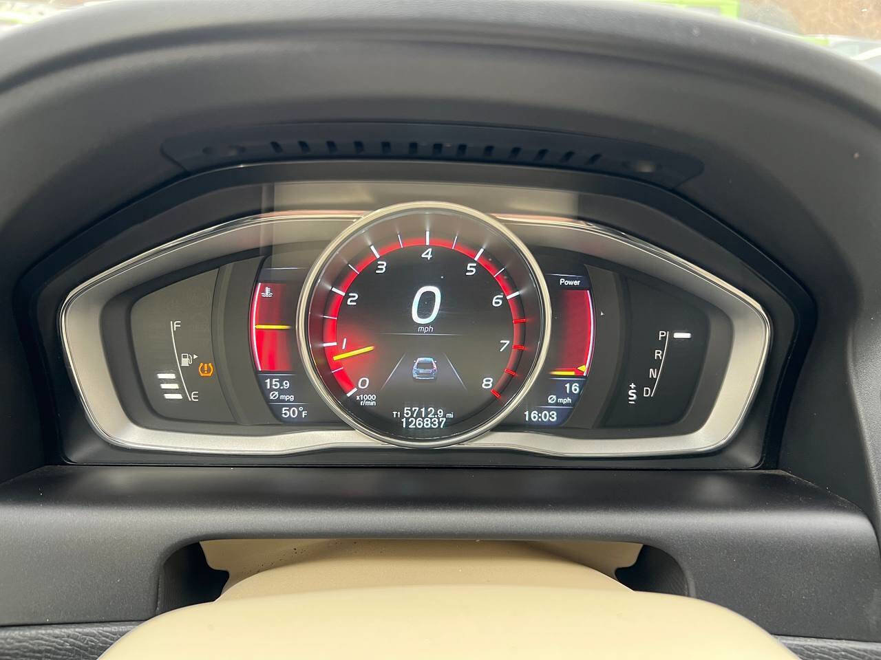 Used 2015 Volvo XC60 T5 Platinum image 18