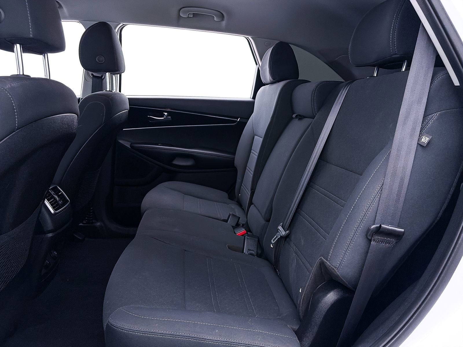 Used 2019 Kia Sorento S FWD image 35