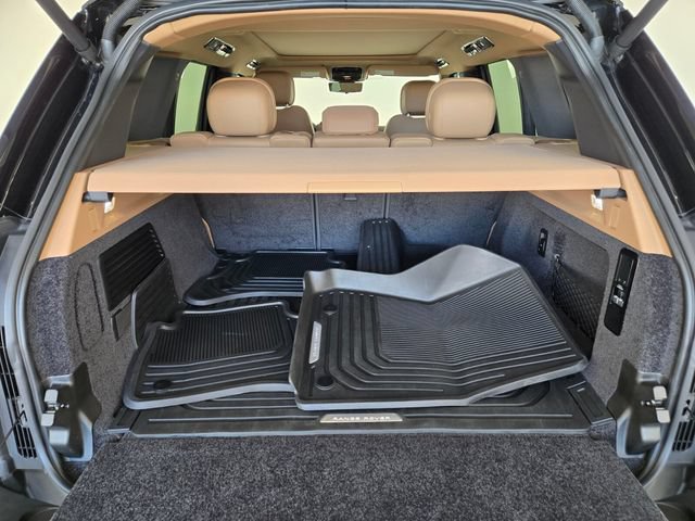 Used 2023 Land Rover Range Rover SE AWD/4WD image 8