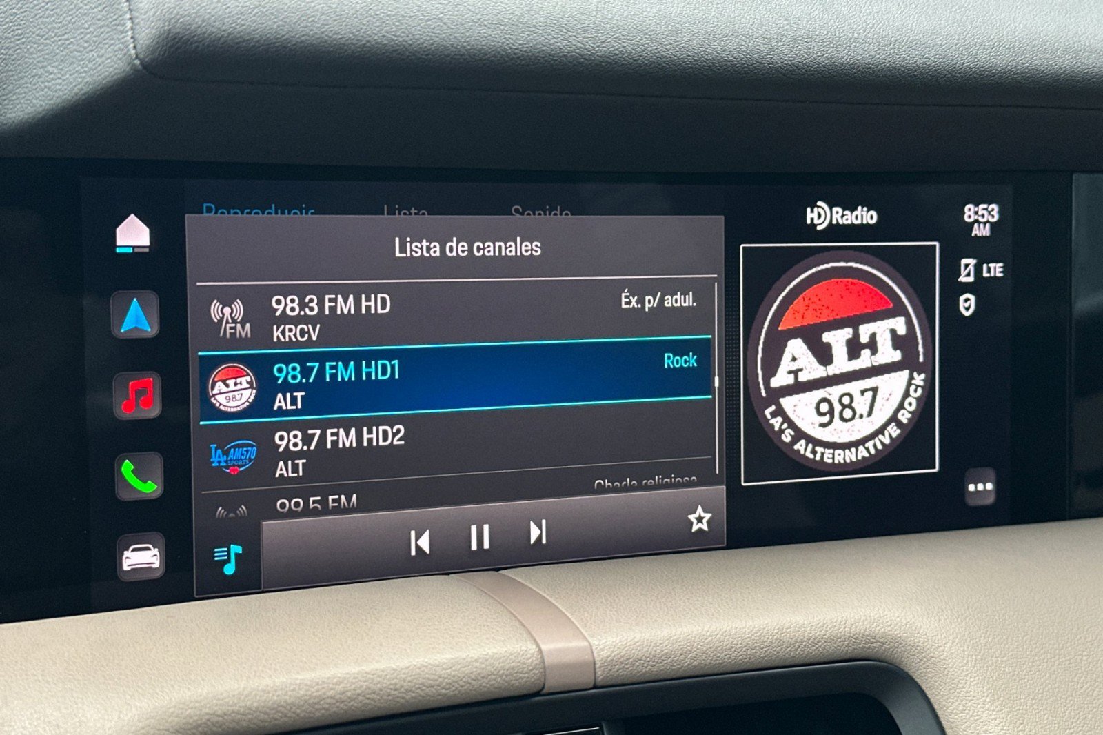 Used 2023 Porsche Taycan image 17