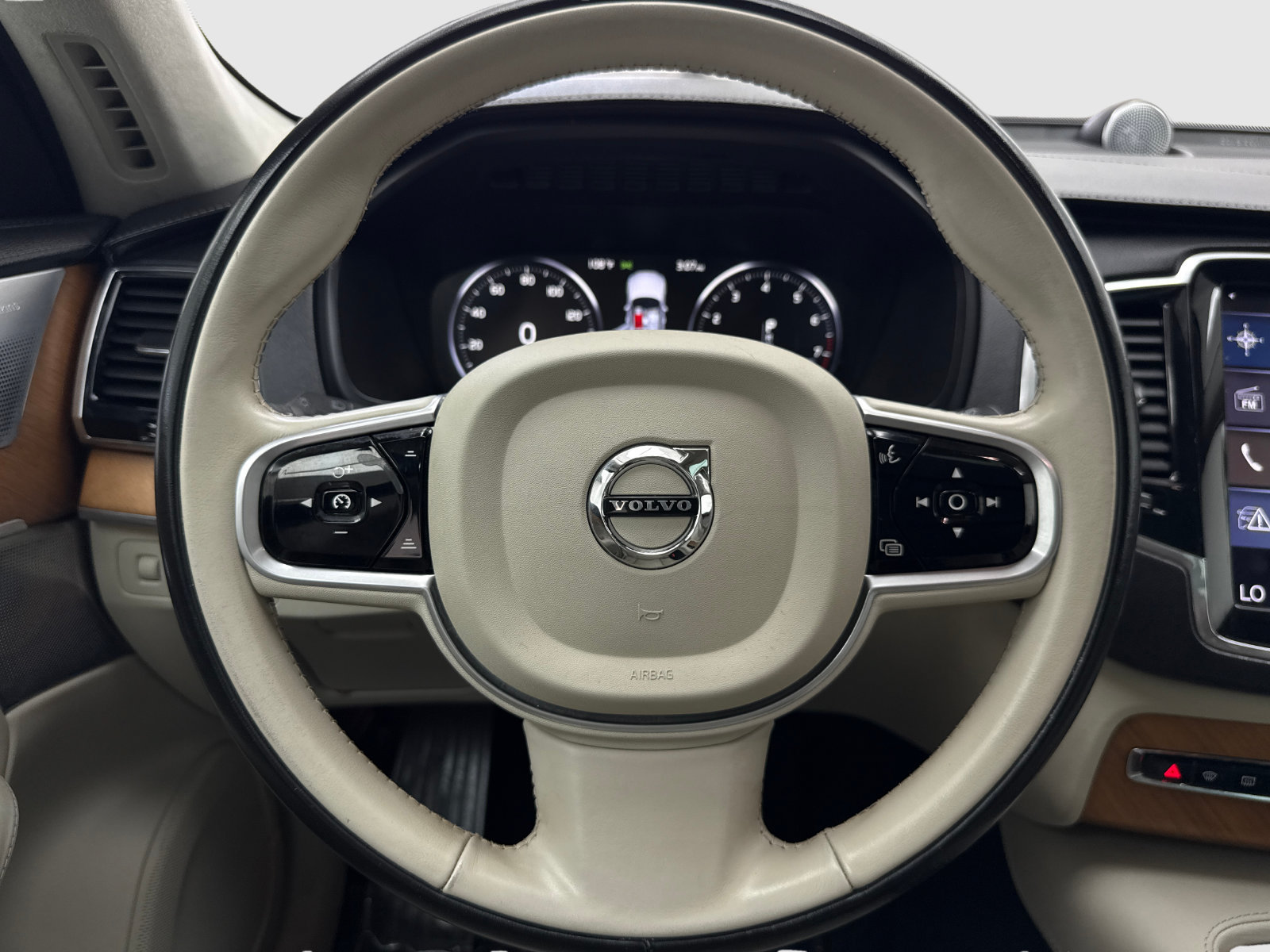 Used 2018 Volvo XC90 T6 Inscription w/ Luxury Package AWD/4WD image 19