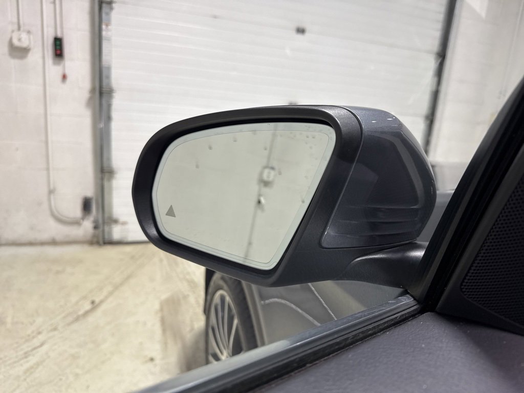 Used 2019 Mercedes-Benz GLC 300 4MATIC Coupe image 16