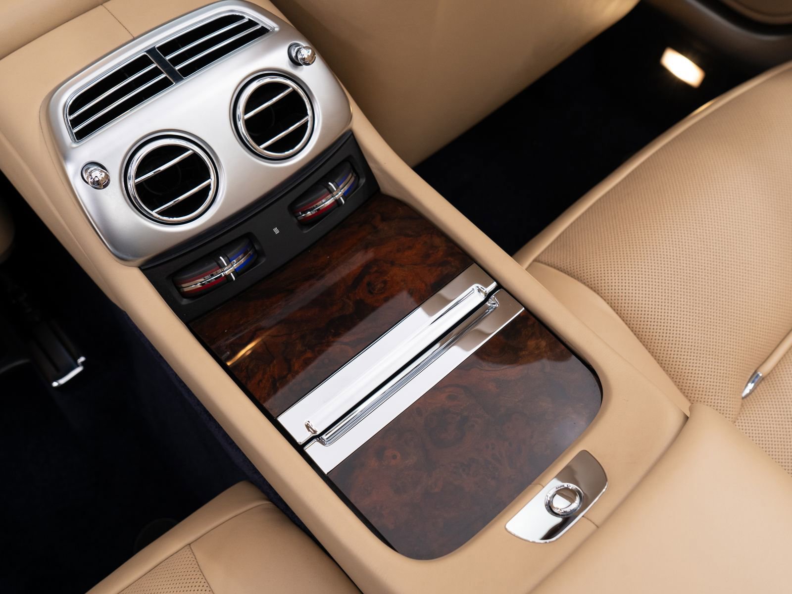 Certified 2016 Rolls-Royce Dawn image 28