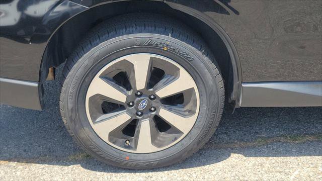 Used 2018 Subaru Forester 2.5i Premium w/ All-Weather Package AWD/4WD image 6
