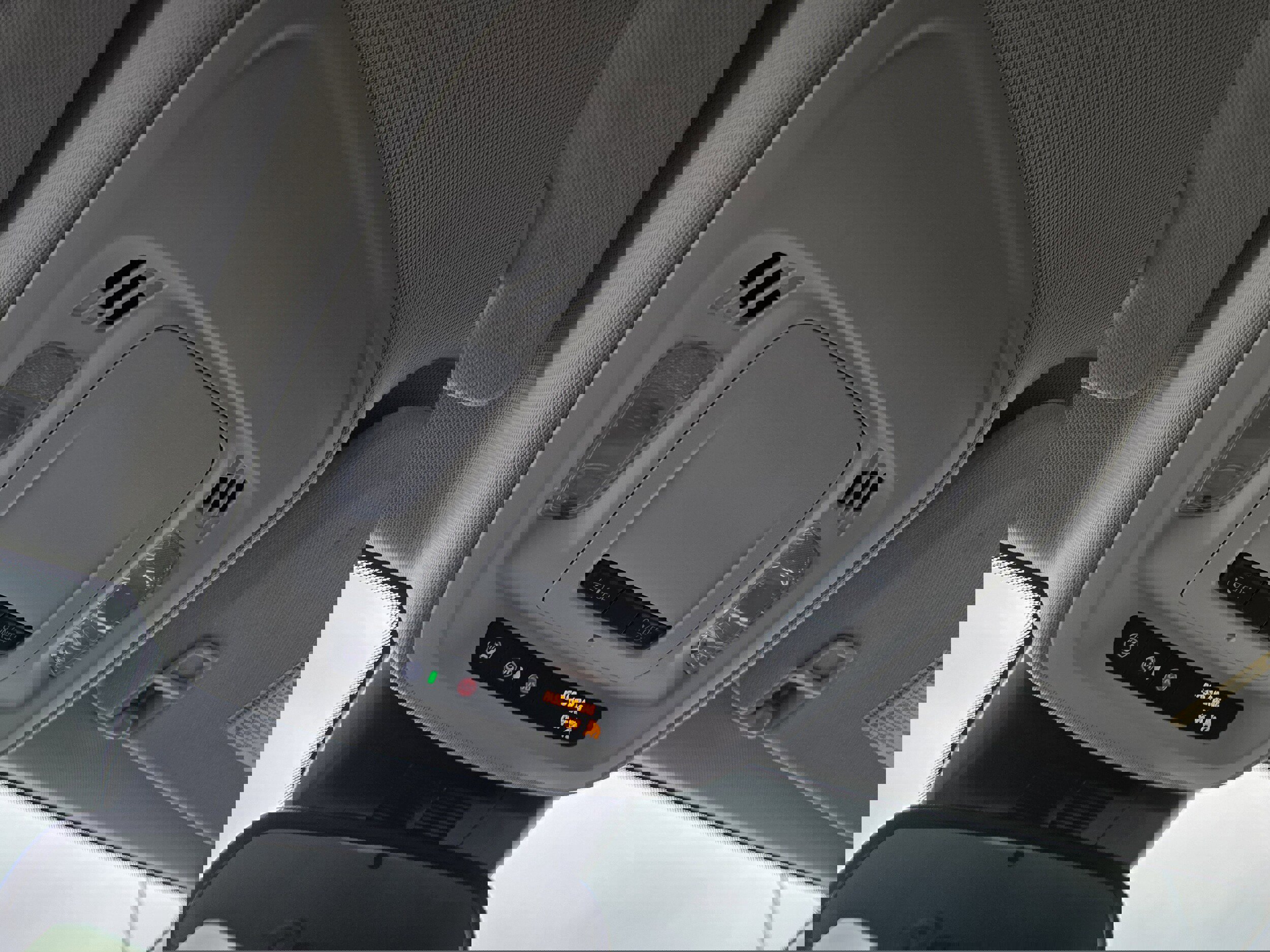 Used 2025 Buick Envision Preferred image 34