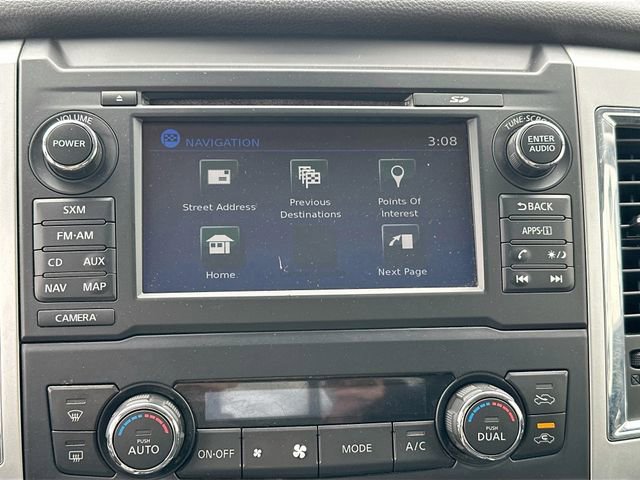 Used 2017 Nissan Titan SV image 16