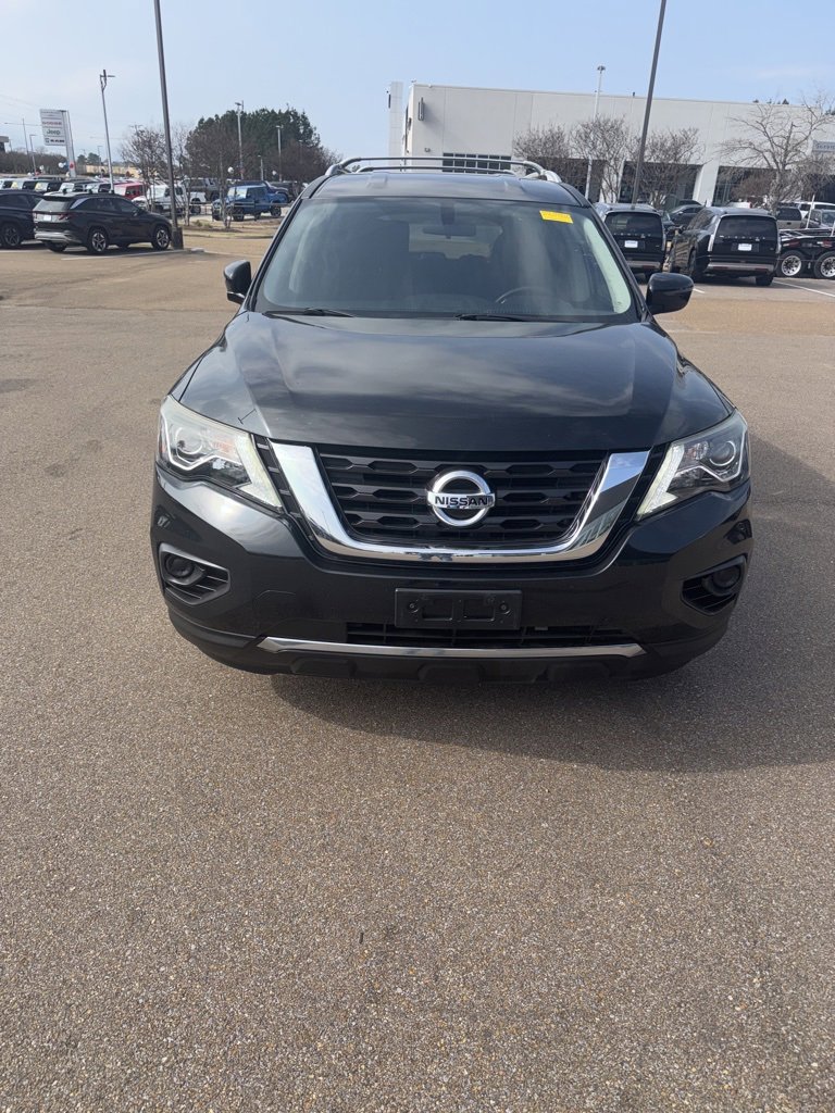 Used 2020 Nissan Pathfinder S video 2