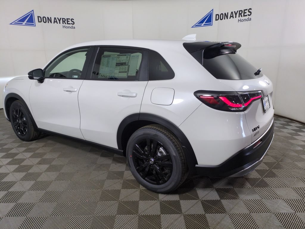 New 2027 Honda HR-V Sport image 3