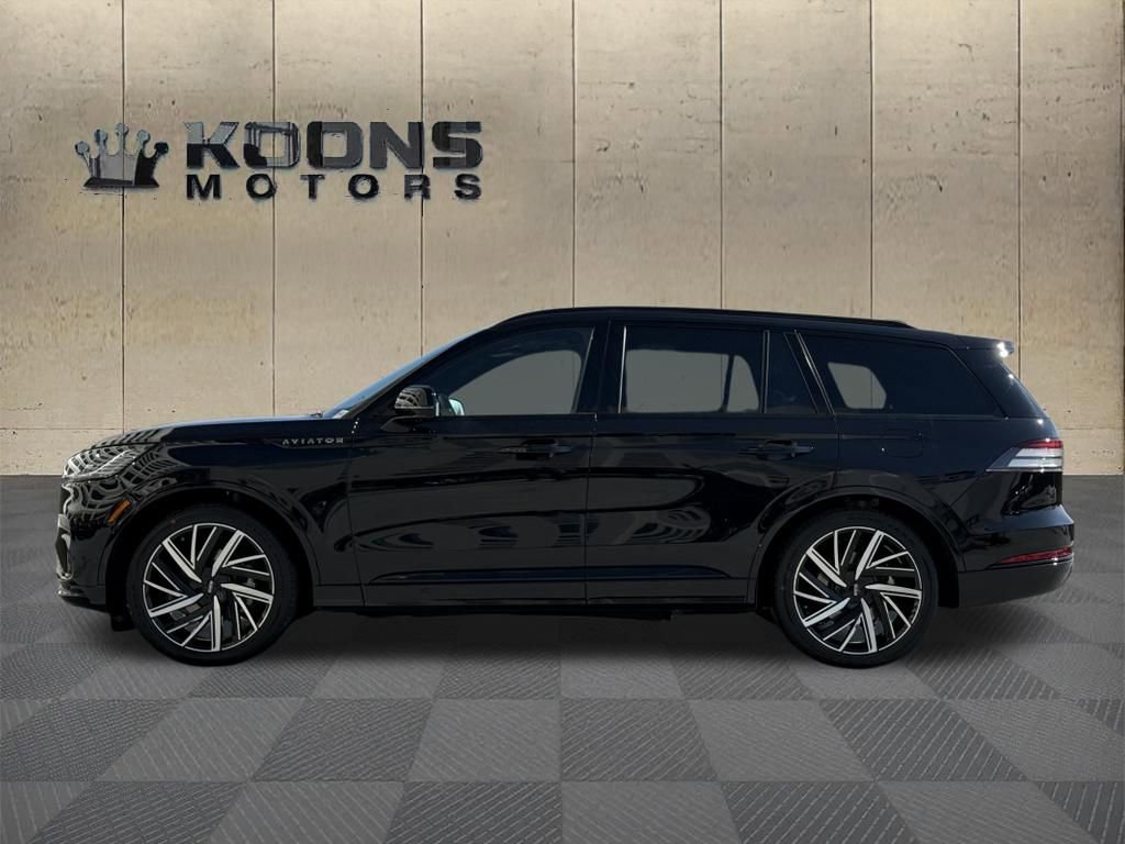 New 2026 Lincoln Aviator Black Label w/ Jet Appearance Package image 2