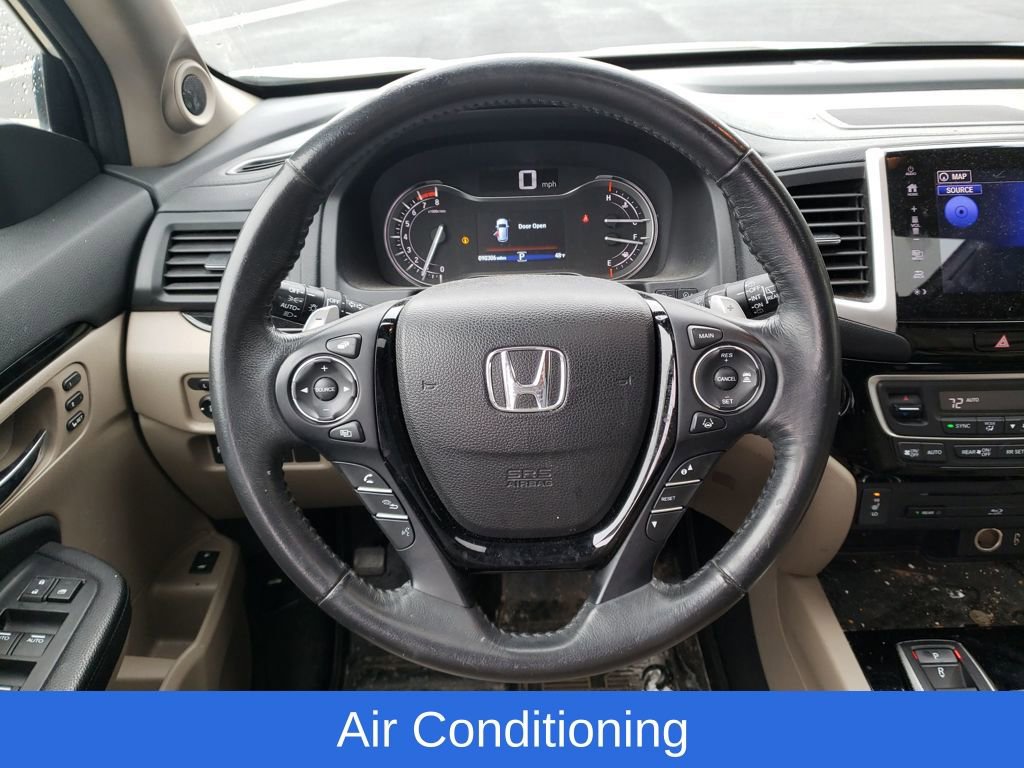 Used 2017 Honda Pilot Touring image 13