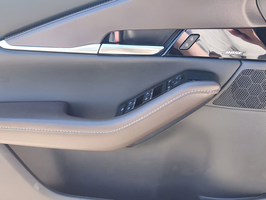 Used 2025 MAZDA CX-30 AWD 2.5 S w/ Premium Package image 19