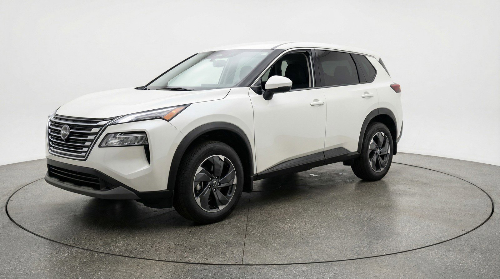 Used 2025 Nissan Rogue SV image 3
