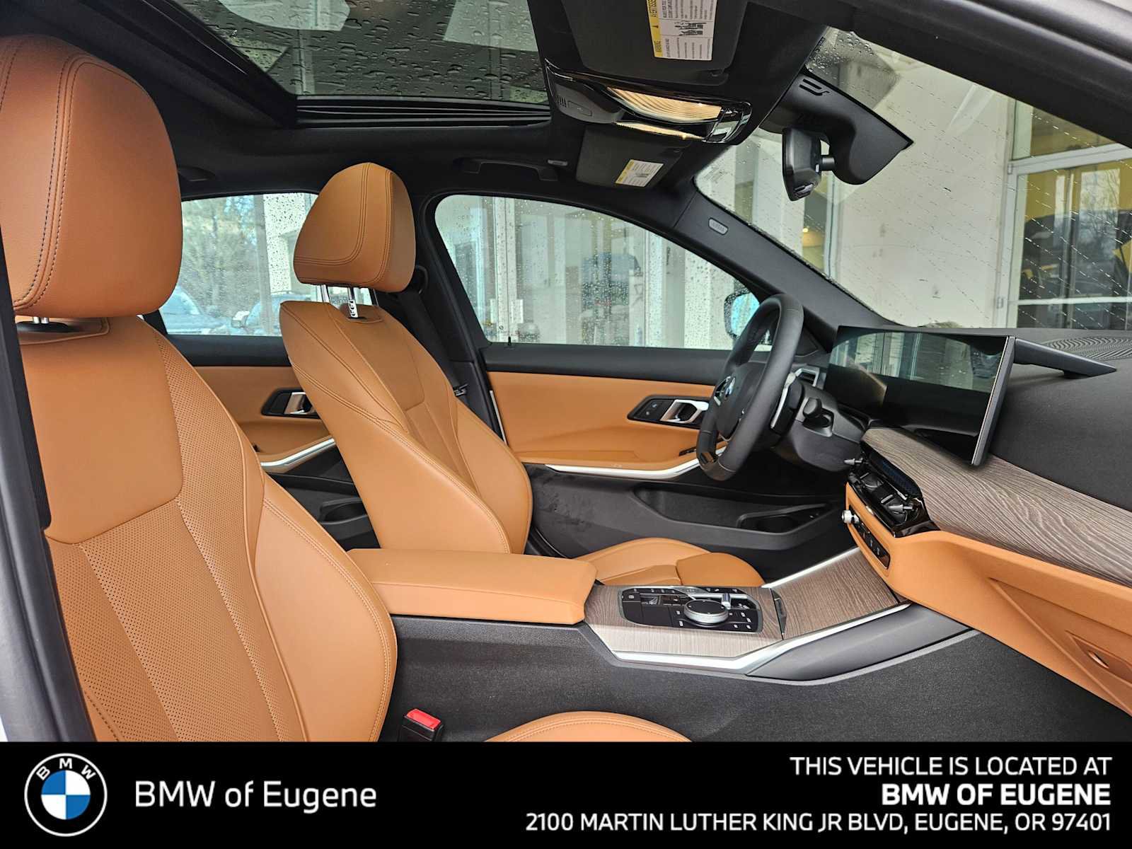 Used 2025 BMW 330i xDrive Sedan w/ Convenience Package image 11