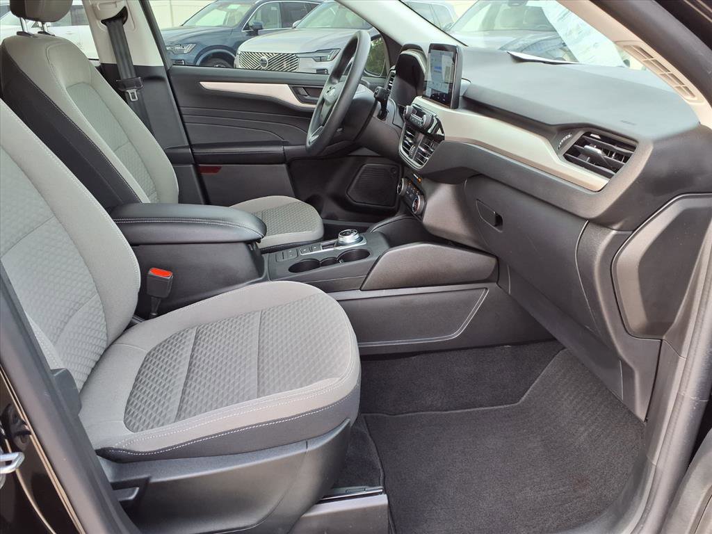 Used 2022 Ford Escape SE image 11