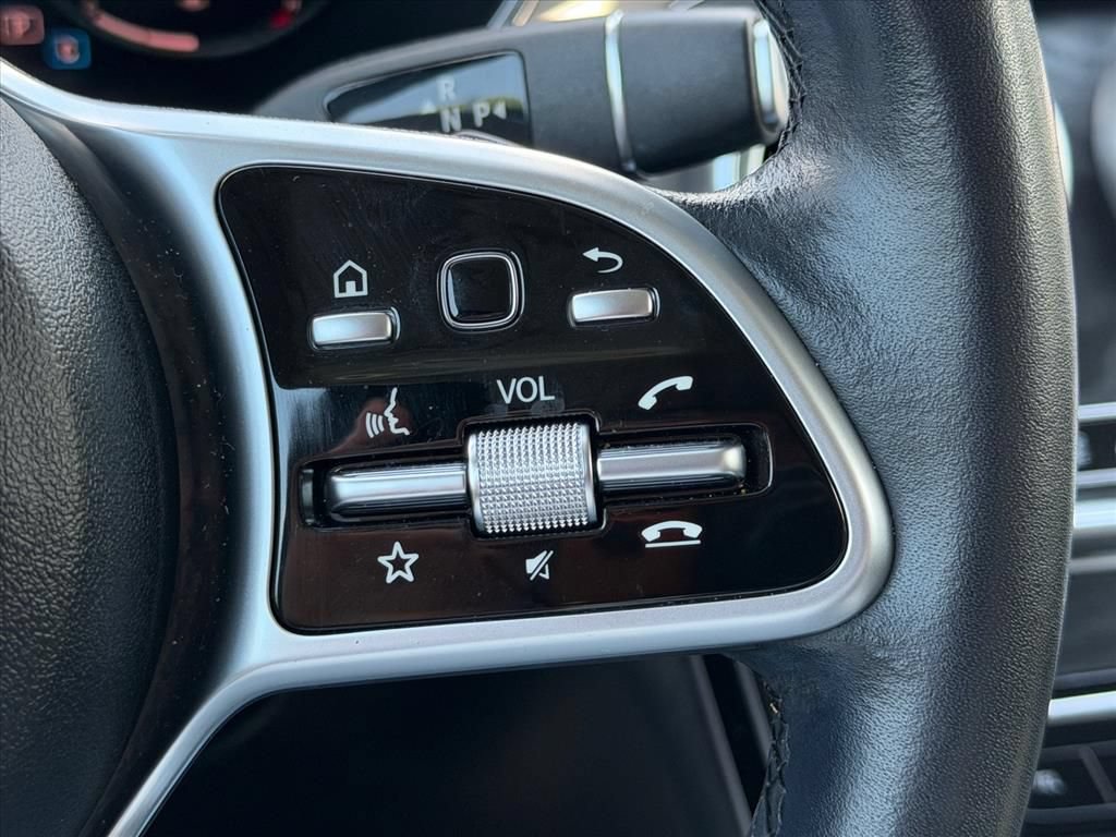 Used 2022 Mercedes-Benz GLC 300 image 23