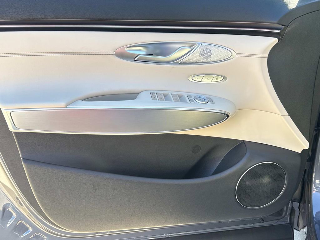 New 2026 Genesis GV70 2.5T Select AWD/4WD image 23