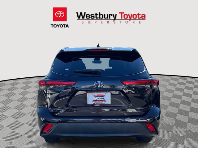 Used 2021 Toyota Highlander XLE image 7